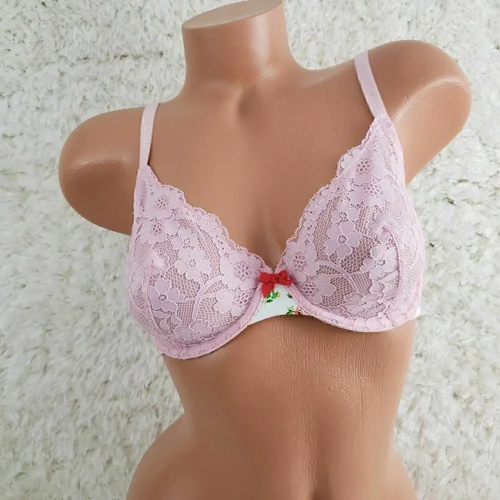 VS 32DD Lavender Lace Floral Center Unlined Demi Sexy Bra